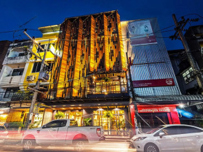 Family Tree Hotel