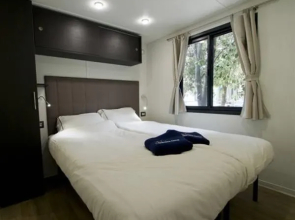 Canvas Holidays Mobile Homes Bijela Uvala