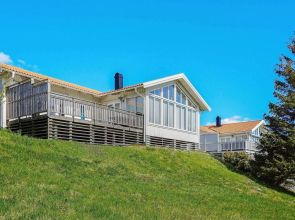 6 Person Holiday Home in Strömstad