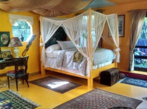 Ma'ukele Lodge