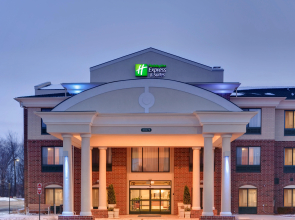 Holiday Inn Express Hotel & Suites Detroit-Novi by IHG