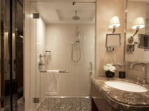 Four Seasons Hotel London at Park Lane