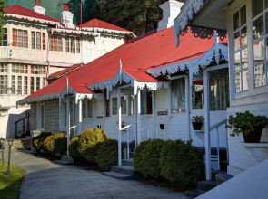 Summit Swiss Heritage Hotel & Spa