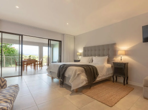 Sunrise Bay Self-Catering Accommodation