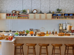 Element Al Mina, Dubai