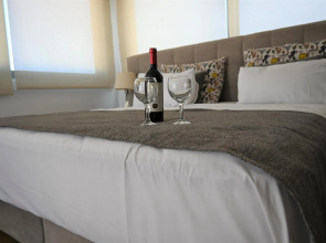 Angela Downtown Hotel