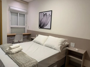Apts in a Building With Pool and Gym - GRL
