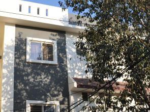 Cosy Banjara Service Apartments & Guest Houses