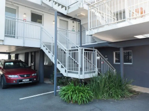 Paihia Beach Front 1 bedroom Apartment