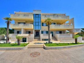 Apartments Dyana