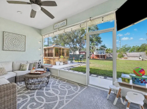 Sleek Home w/ Hot Tub, Koi Pond & Yard in Seminole