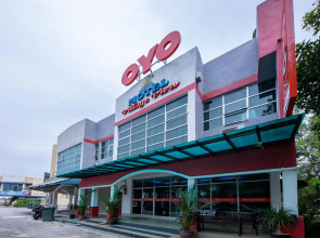 OYO 1180 Village View Motel