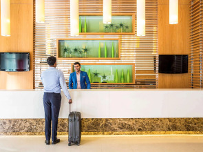 Отель ibis Deira Creekside Dubai