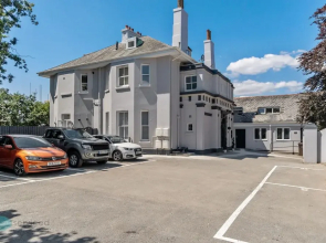 The Penthouse By Pureserviced