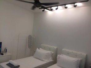 Lawang Suite Corner Roomstay 2