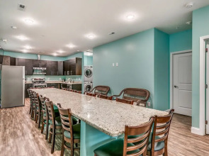 Together Resorts 9th Ave Resort Unit C