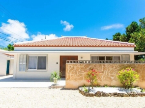 Minamijyujisei Resort Shiraho Nostalgy Garden