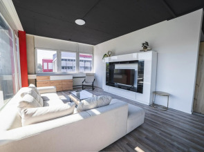 Pit Stop Apartments