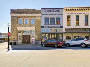 Dtwn Decatur Apt: Walk to Restaurants & Shops