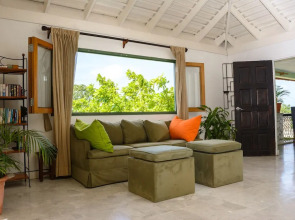 Mynt Retreat Bed and Breakfast