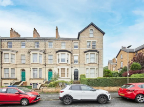 Host Stay Trinity Road Apartment