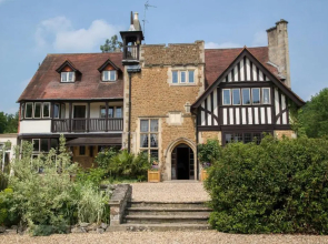Farnham House Hotel