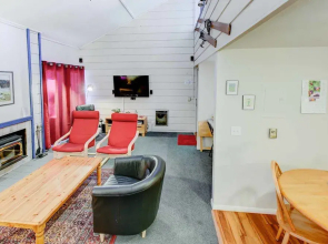 Mountain Shadows B08 - One Bedroom Condo