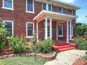 Asher House 4 Bedroom Home by Redawning