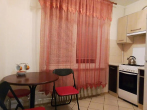 1к квартира у метро Героев труда(ТЦ Дафи, Ашан(Караван))