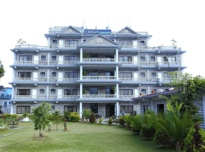 Hotel Crown Himalayas