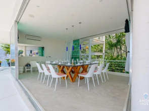 Opulent Casa Utopia with 290 degrees Jaw-Dropping Ocean Views