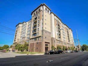 FRONTDESK The Marshall Campus Apts Louisville