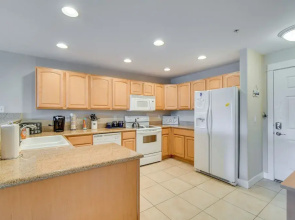 Westport Vacation Rental: Walk to Beach!