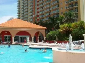 Sunny Isles Beach at Yatch Club