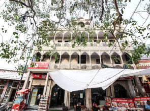 OYO 15917 Moon Stone