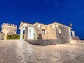 Castielia Residence