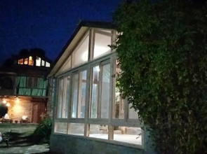 Himalayan Kothi Kais