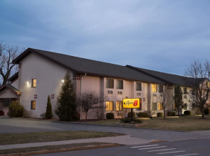 Super 8 Ithaca