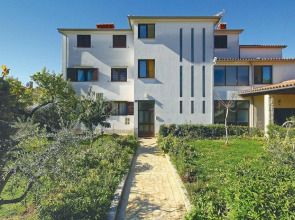 Nice Apartment in Porec With 2 Bedrooms