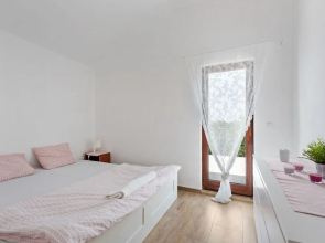 Lovely Apartment in Maslenica With Terrace