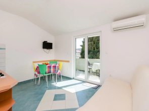 Apartments Ruzica M in Lopar - island Rab