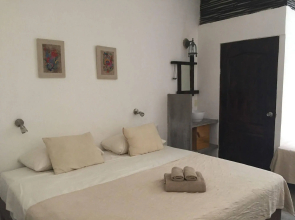 Hotel & Hostel El Punto