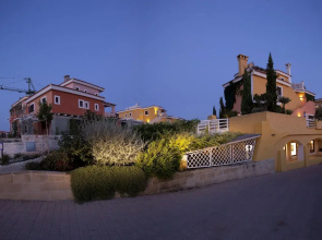 Agave Apartments