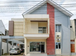 RedDoorz near Moro Mall Purwokerto