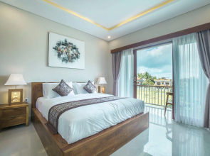 Putih DCarik Ubud