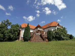 Vöröskő apartmanház