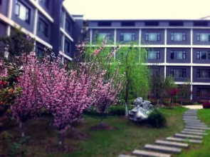 Dong Rong Resort Hotel