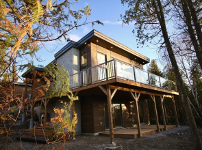 Stone Cove Waterfront Adults Only B&B