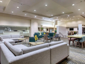 Holiday Inn Hotel & Suites Atlanta Airport-North by IHG