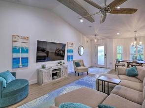 Chic Cocoa Beach Oasis w/ Pool - Steps to Shore!